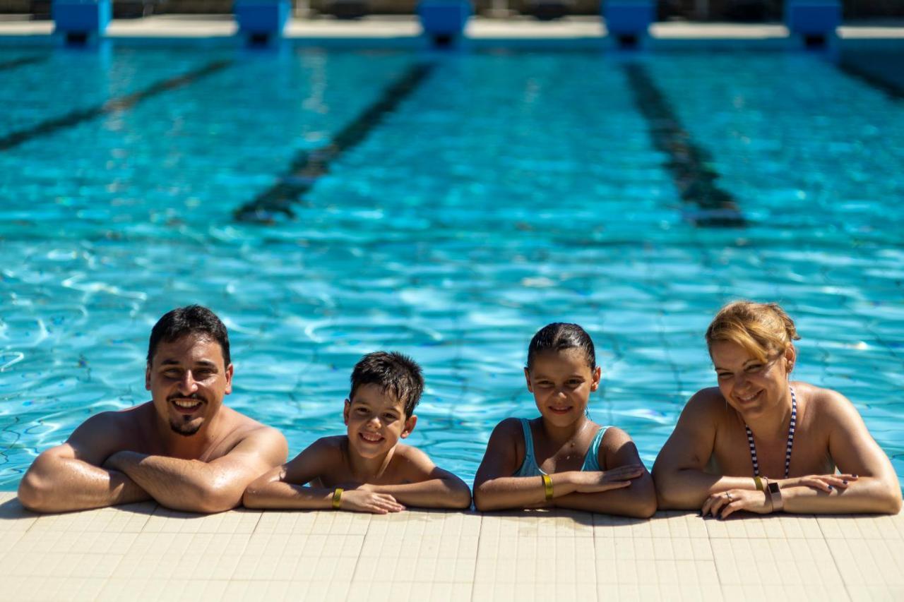 Pugnochiuso Resort Hotel Del Faro Vieste Bagian luar foto
