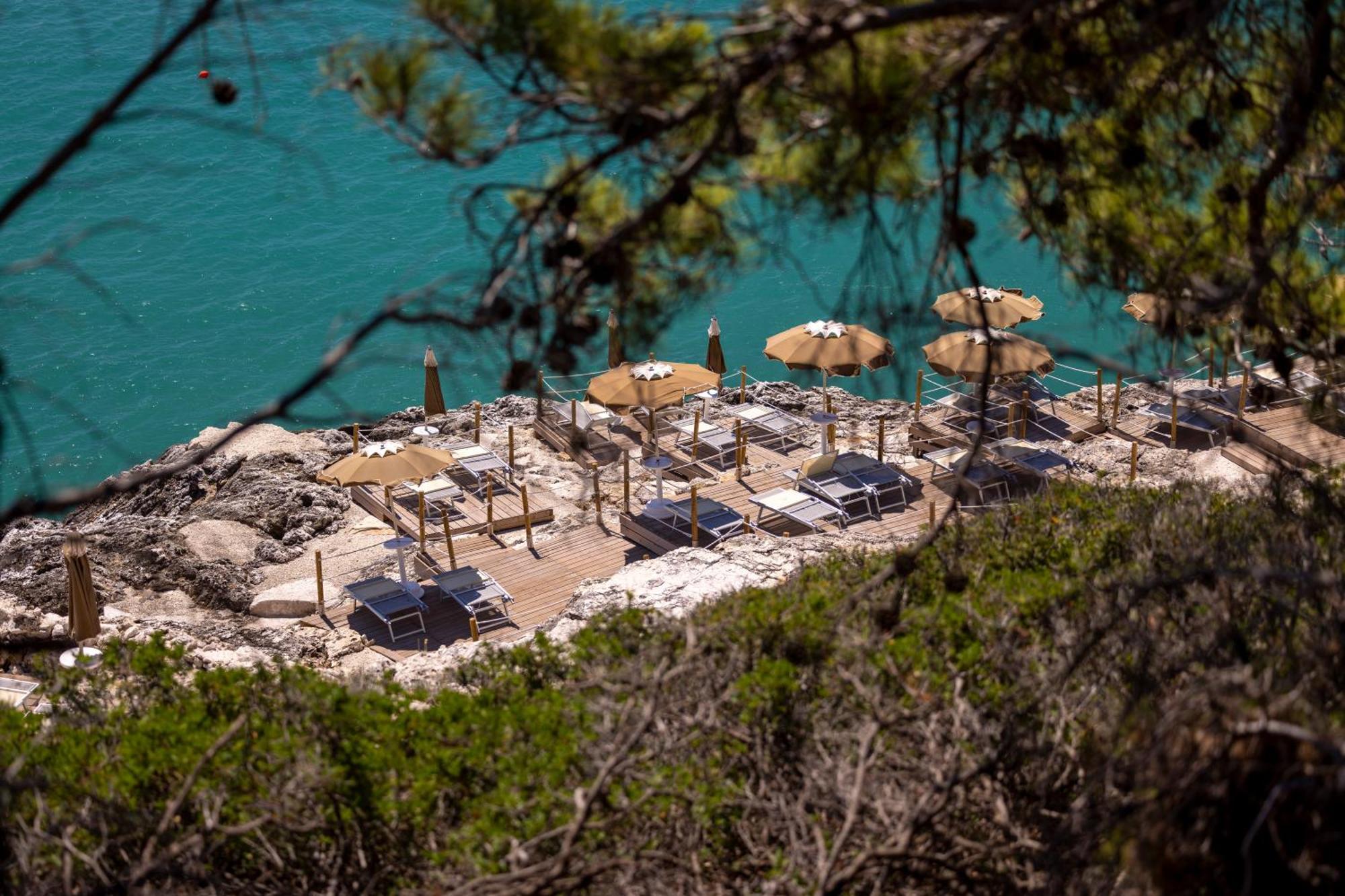 Pugnochiuso Resort Hotel Del Faro Vieste Bagian luar foto