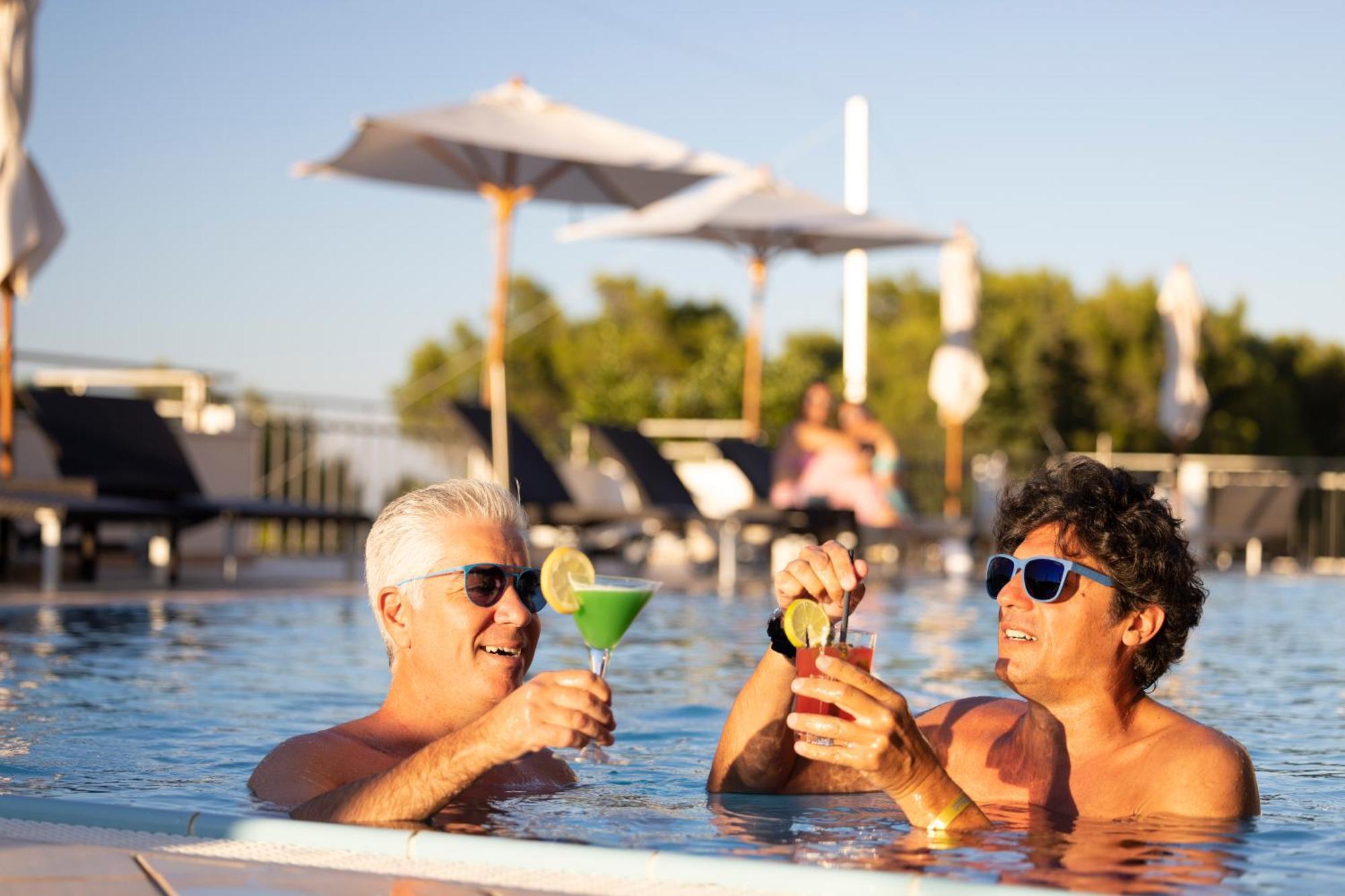 Pugnochiuso Resort Hotel Del Faro Vieste Bagian luar foto
